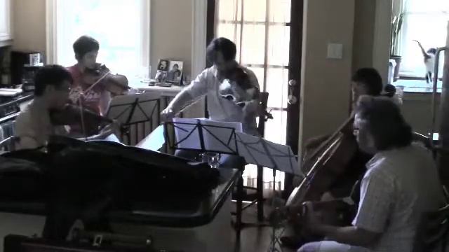 String Quartet Rehearsal in Luke's Kitchen смотреть онлайн