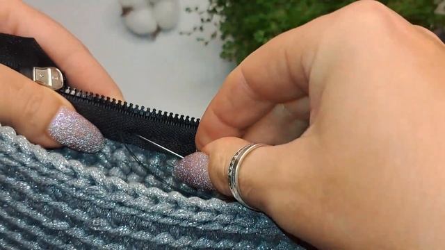 МК косметичка, клатч крючком. Часть-2. Как вставить фурнитуру и пришить подкладку. смотреть онлайн