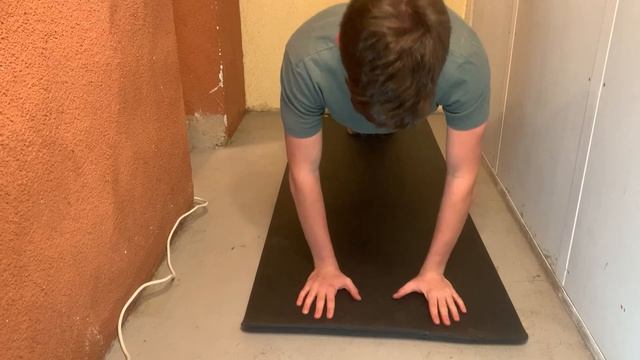 Цель 50 отжиманий до Нового года! Вперёд… смотреть онлайн