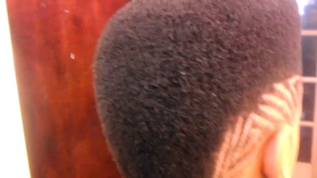 Flat top Mohawk with a design смотреть онлайн