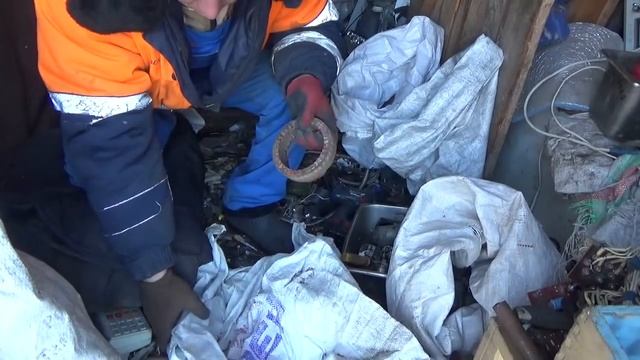 Сезон металло копа на срыве!! Цена падает. Разбор генератора! смотреть онлайн