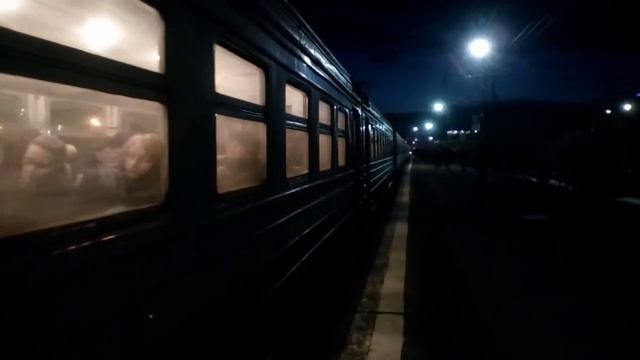 Электропоезд ЭР2Т-7214 станция Нара 25.02.2016 смотреть онлайн