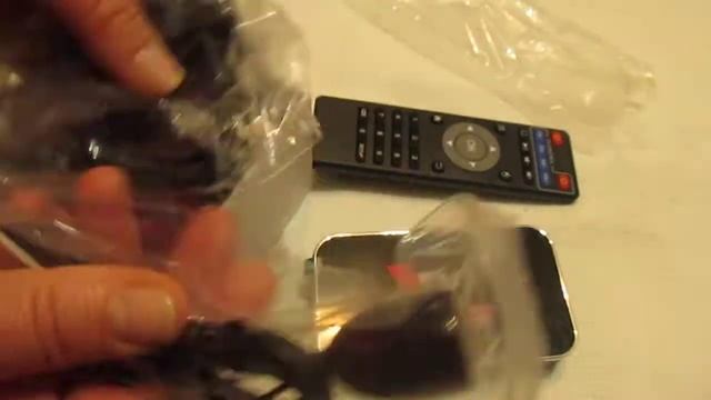 Ugoos X4 Cube. Что лежит в коробке? смотреть онлайн