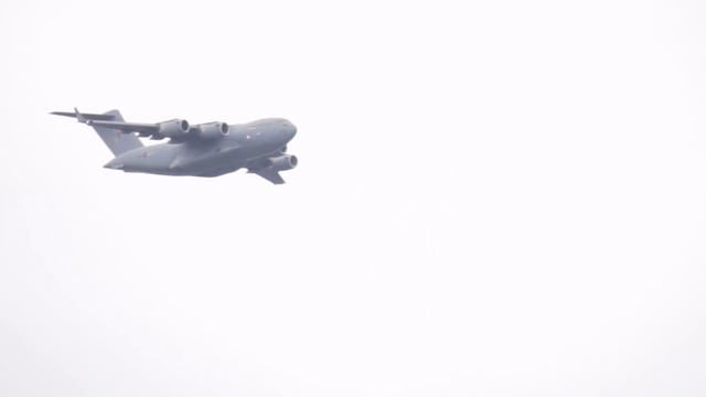RAF100 Flypast: Watch all 100 aircraft as they fly over London смотреть онлайн