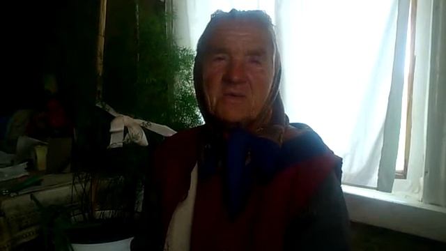 Бабушка читает стихи на польском языке. смотреть онлайн