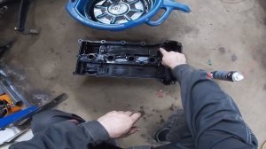 Замена прокладки клапанной крышки Citroen C-Crosser / Mitsubishi Outlander XL