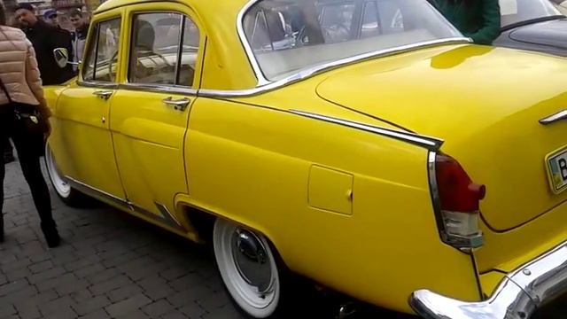 Ретро автомобілі виставка Івано-Франківськ 18.04.15 галерея Бастіон смотреть онлайн