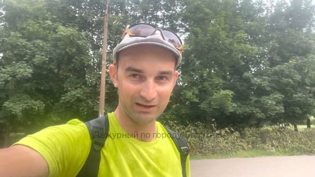 Показываю как надо ехать задом на роликовых коньках. Балахна.10.07.2022 Волжский парк. смотреть онлайн
