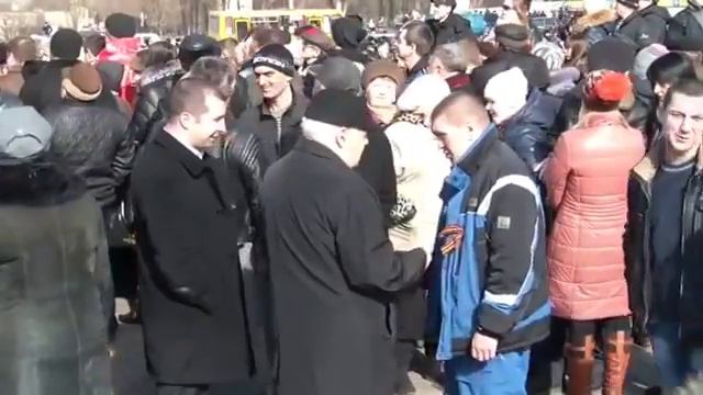 Алчевск.1 марта,2014.Русвесна в городе. смотреть онлайн