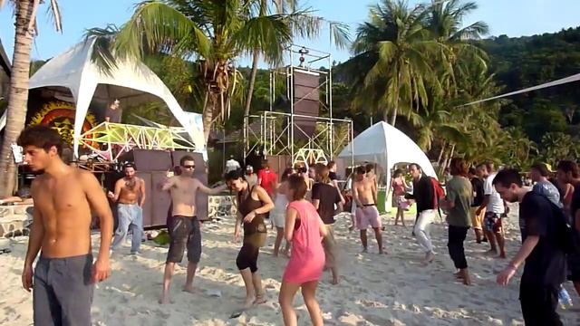 HD Full moon party feb 2011 5/6 смотреть онлайн