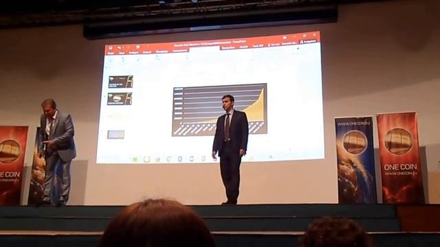 Компания OneCoin в Мосве. Kari Walhroos, 2 часть смотреть онлайн