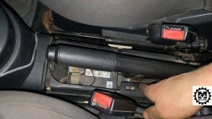 Как подтянуть ручник на Форд Фиеста 5 самостоятельно лайфхак от механика