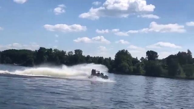 Просто веселый гидроцикл BRP Sea-Doo 215 :) смотреть онлайн