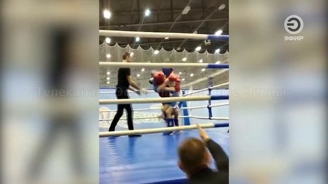 ВОРОХ МЕДАЛЕЙ С ПЕРВЕНСТВА И ЧЕМПИОНАТА ТАТАРСТАНА ПО ТАЙСКОМУ БОКСУ ПРИВЕЗЛИ ДОМОЙ СПОРТСМЕНЫ. смотреть онлайн