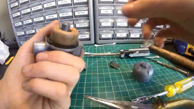 Time-lapse | Puch Maxi Carburetor Rebuild смотреть онлайн