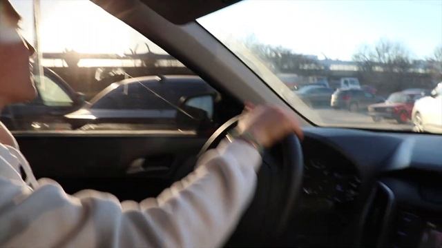 Купили ПОСЛЕДНИЙ Мотоцикл в России / Обзор от Романа Курбатова смотреть онлайн