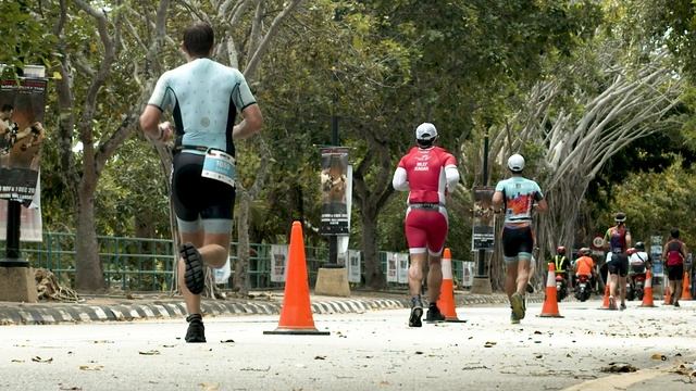 BMPCC4K | 120 FPS | 4K Slow Motion Test // Ironman Langkawi смотреть онлайн