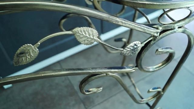 Изящная подставка для растений Moldino. Кованную подставку для цветов в Калининграде и области смотреть онлайн