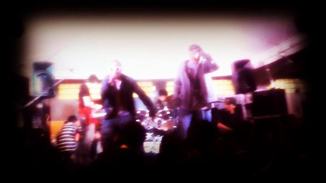 LOS ALTANEROS EN VIVO EN EL COLEGIO MONTUFAR смотреть онлайн