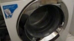 стиральная машинка SAMSUNG WF702WOBDWQ Стук при отжиме.