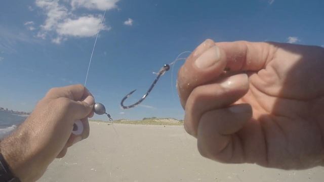 Saltwater Wade Fishing with BERKLEY GULP SWIMMING MULLET for Summer Flounder & FLUKE смотреть онлайн