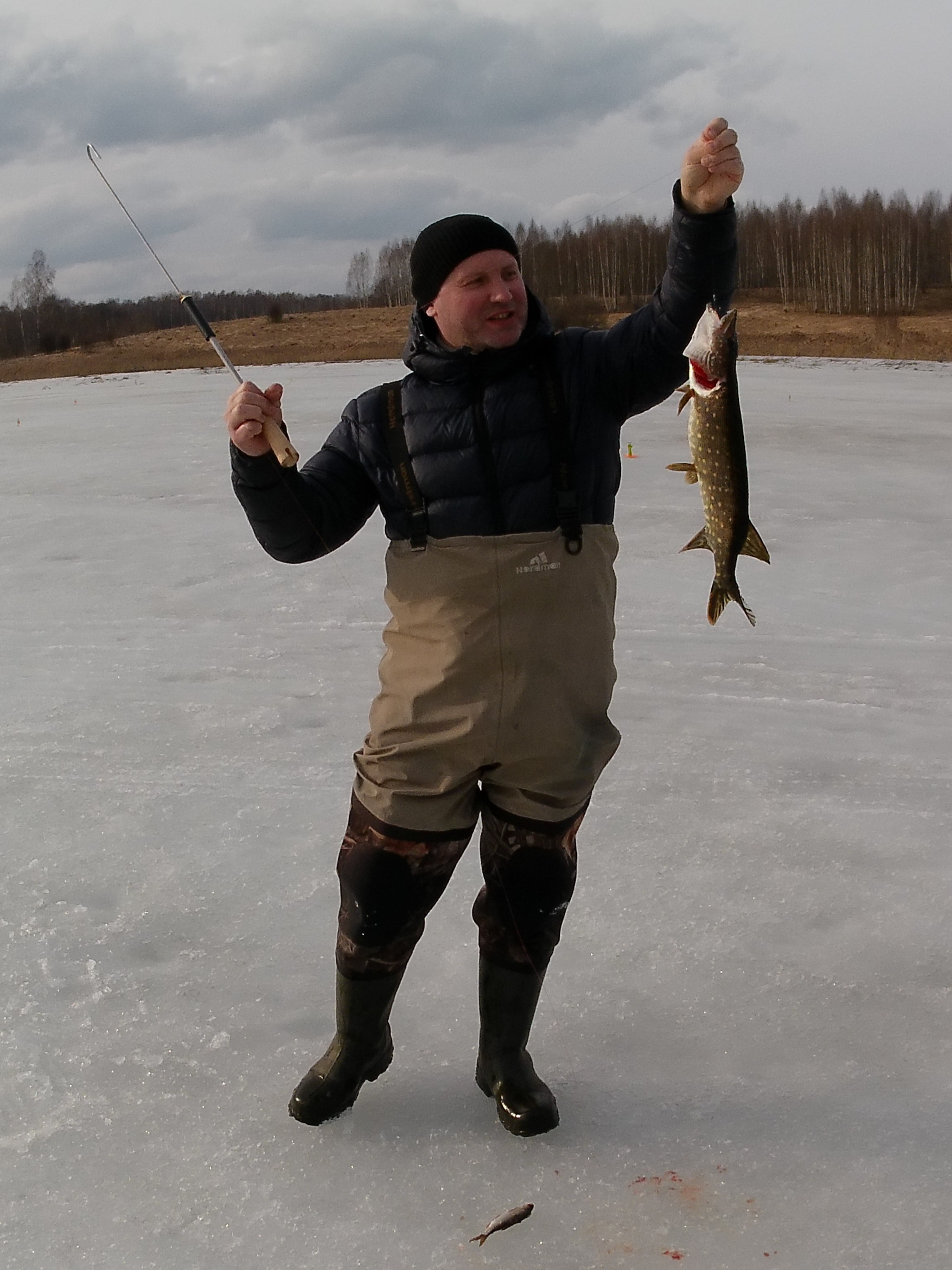 Последний лёд (4) Дождь идёт - смывает лёд!