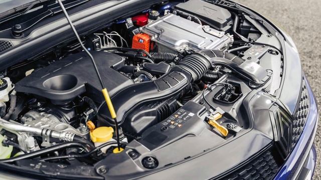 PRUEBA del Renault Clio Esprit Alpine E-Tech full hybrid 145 смотреть онлайн