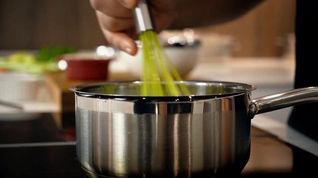 СОУС БЕШАМЕЛЬ ☆ Рецепт Олега Баженова #56 [FOODIES.ACADEMY] смотреть онлайн