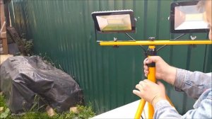 Светодиодный прожектор FERON LL-503 29568 на штативе