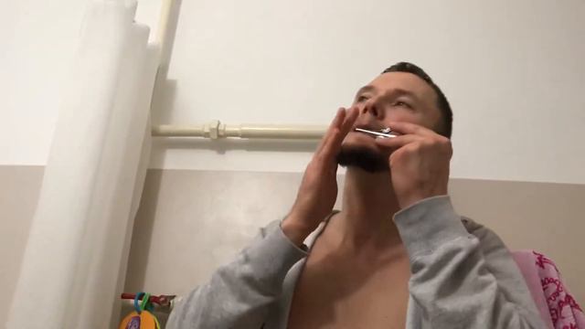 Бедные соседи. Папа купил варган (хомус) смотреть онлайн