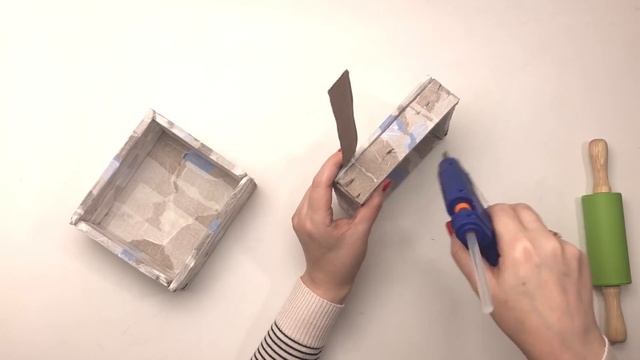 DIY Treasure cardboard chest | Chest with a lock смотреть онлайн