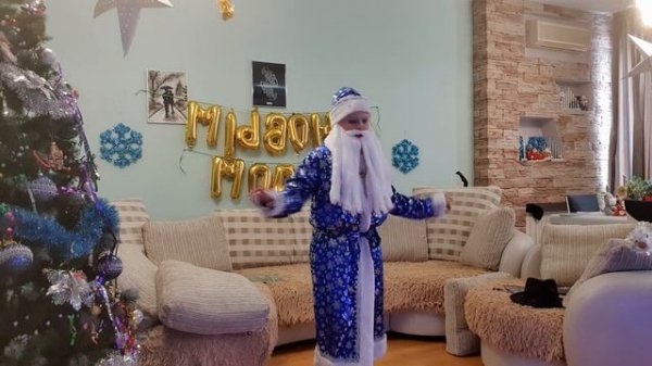 Santa Claus vs Michael Jackson!?