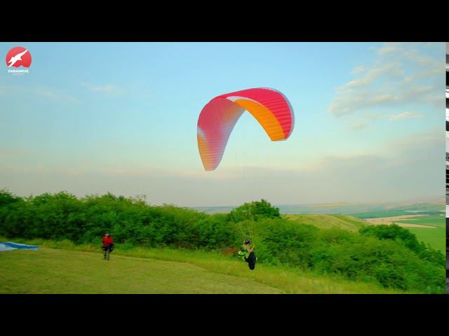 Параплан Scooter 2 Sky Country - вечерние полеты при Южном ветре на Юце смотреть онлайн