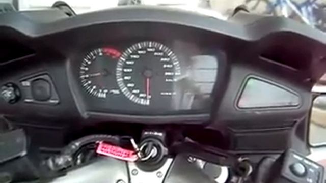 HONDA ST1300 Stock Exhaust Sound