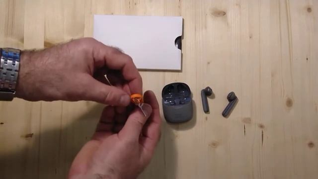 Распаковка - Наушники-гарнитура JBL Tune 225TWS / T225TWSGRY смотреть онлайн