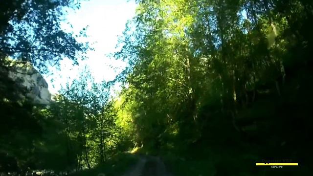 К водяным пещерам Тызыльского ущелья смотреть онлайн
