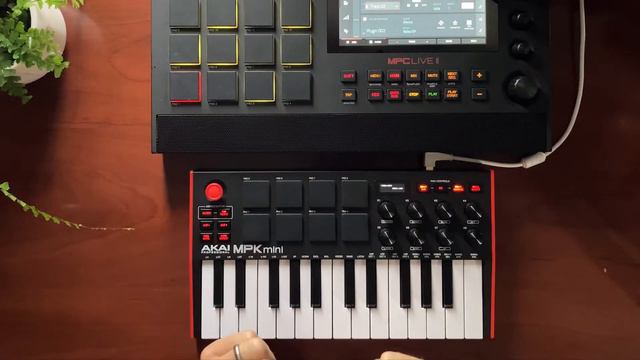 MPK Mini MK3 + Akai MPC // One Perfect Match for Live Dawless Performance смотреть онлайн