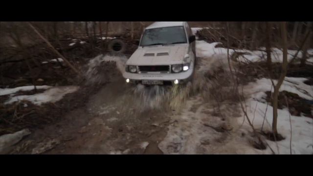 Mitsubishi Pajero Evolution смотреть онлайн