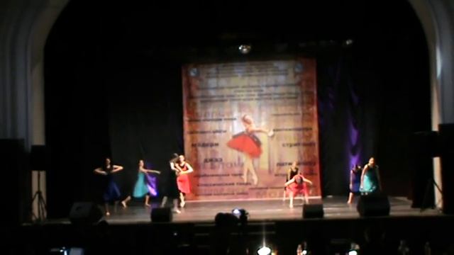 Народный ансамбль танца "ХОРОШЕЕ НАСТРОЕНИЕ". СИМФОНИЯ смотреть онлайн