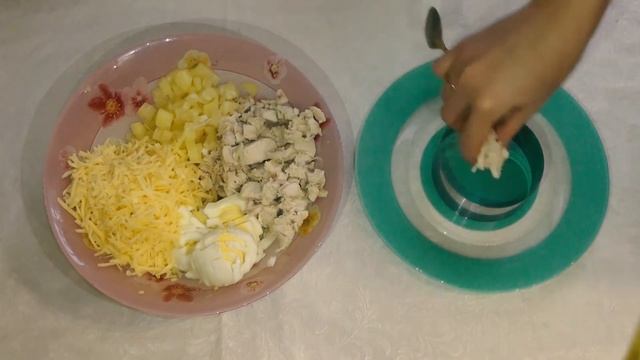 Салат с куриной грудкой и ананасом :: Кулинарный канал "Рецепты от Ольги Т" смотреть онлайн