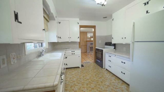 1015 Park Street in Ashland, Oregon смотреть онлайн