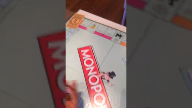 Мы показываем как играть в монополию смотреть онлайн