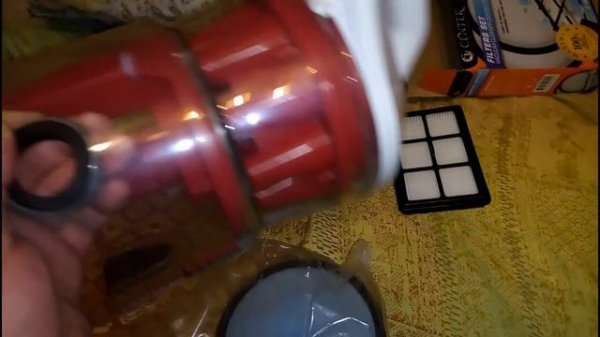 Обзор пылесоса Magnit RMV-1648