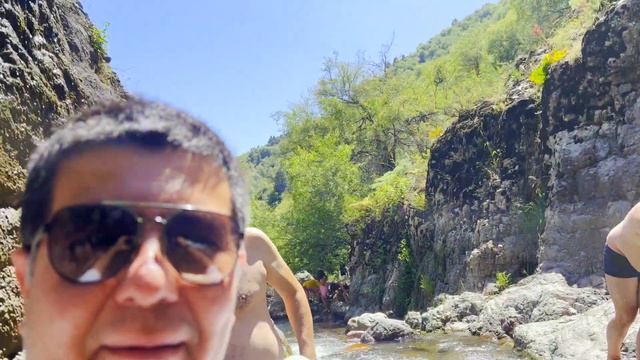 Водопады "Кизил сув" смотреть онлайн