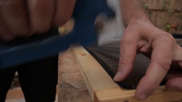 Building a Screened In Porch DIY, Folding DIY Screen (S1 Ep52) смотреть онлайн