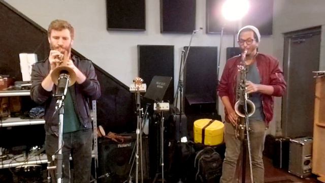 Grease the Track - Tragic City смотреть онлайн