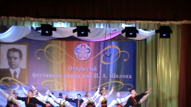 #RussianDance Народный коллектив ансамбль танца "Светлячок" Городского Дома культуры г. Новозыбкова смотреть онлайн