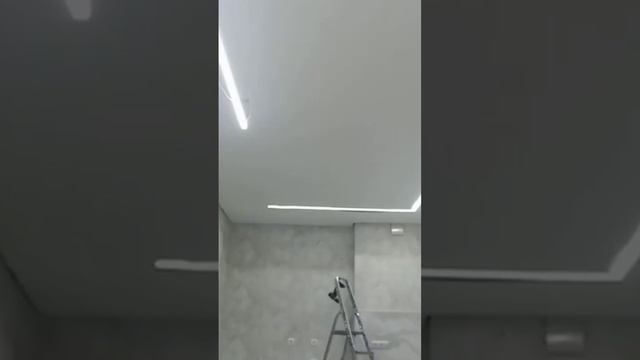 линейное  освещение натяжном  потолке сатин-01 Premium