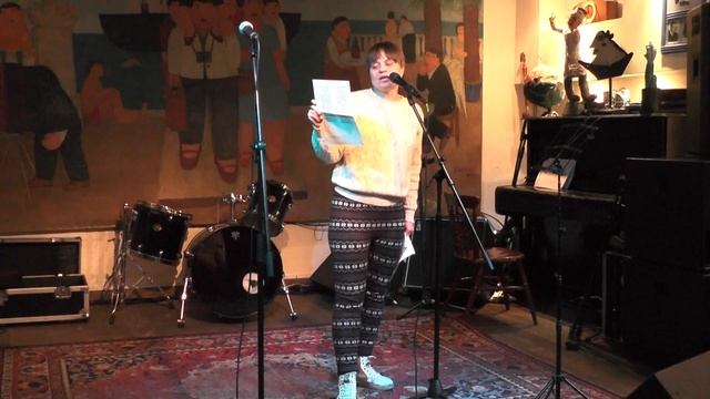 Полина Серебрянцева. Свободный микрофон N 21, 5 ноября 2023. Выступления гостей. смотреть онлайн