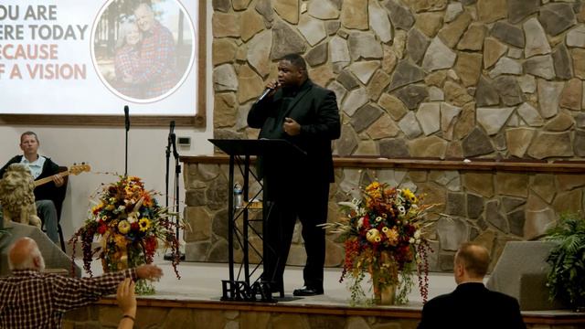 A Night Of Breakthrough | Rev. Melvin Sanchez смотреть онлайн